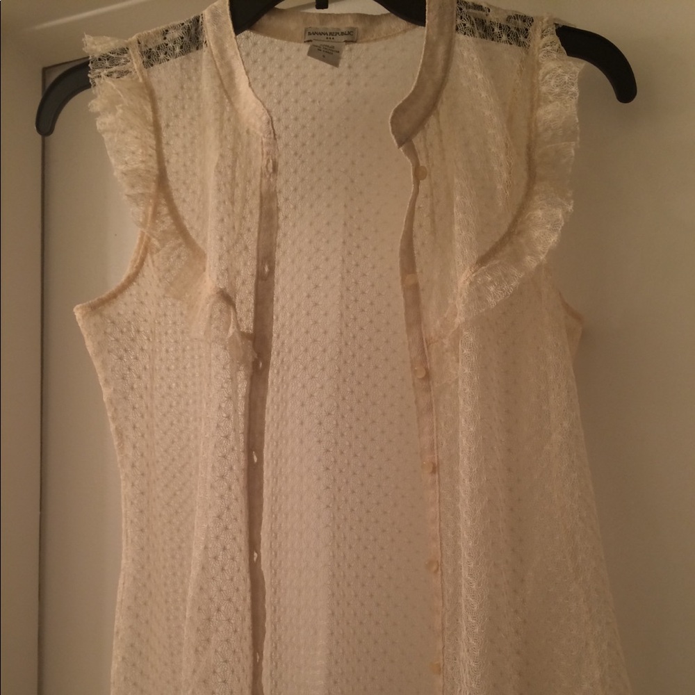 Banana Republic lace top